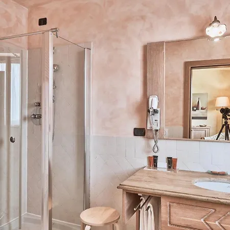 Borgo Lanciano Hotel Castelraimondo Exterior photo