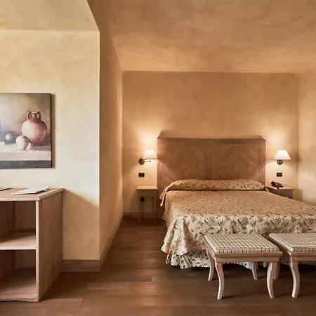 Borgo Lanciano Hotel Castelraimondo Exterior photo