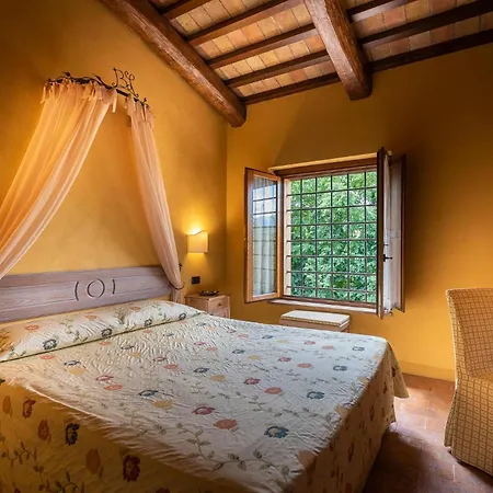 Borgo Lanciano Hotel Castelraimondo Exterior photo