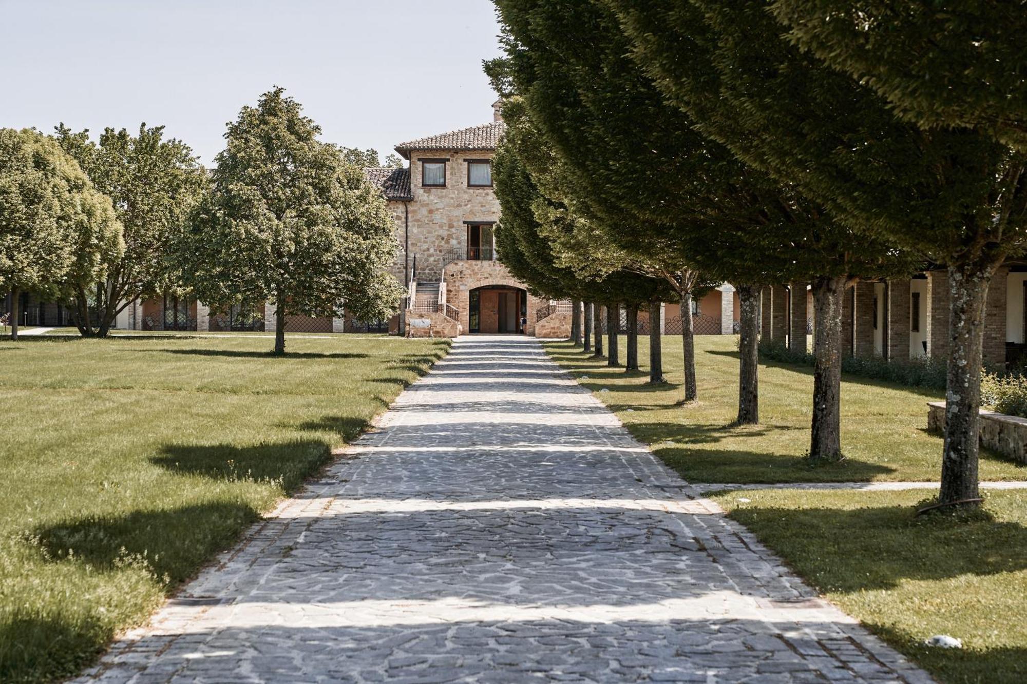 Borgo Lanciano 4* Castelraimondo